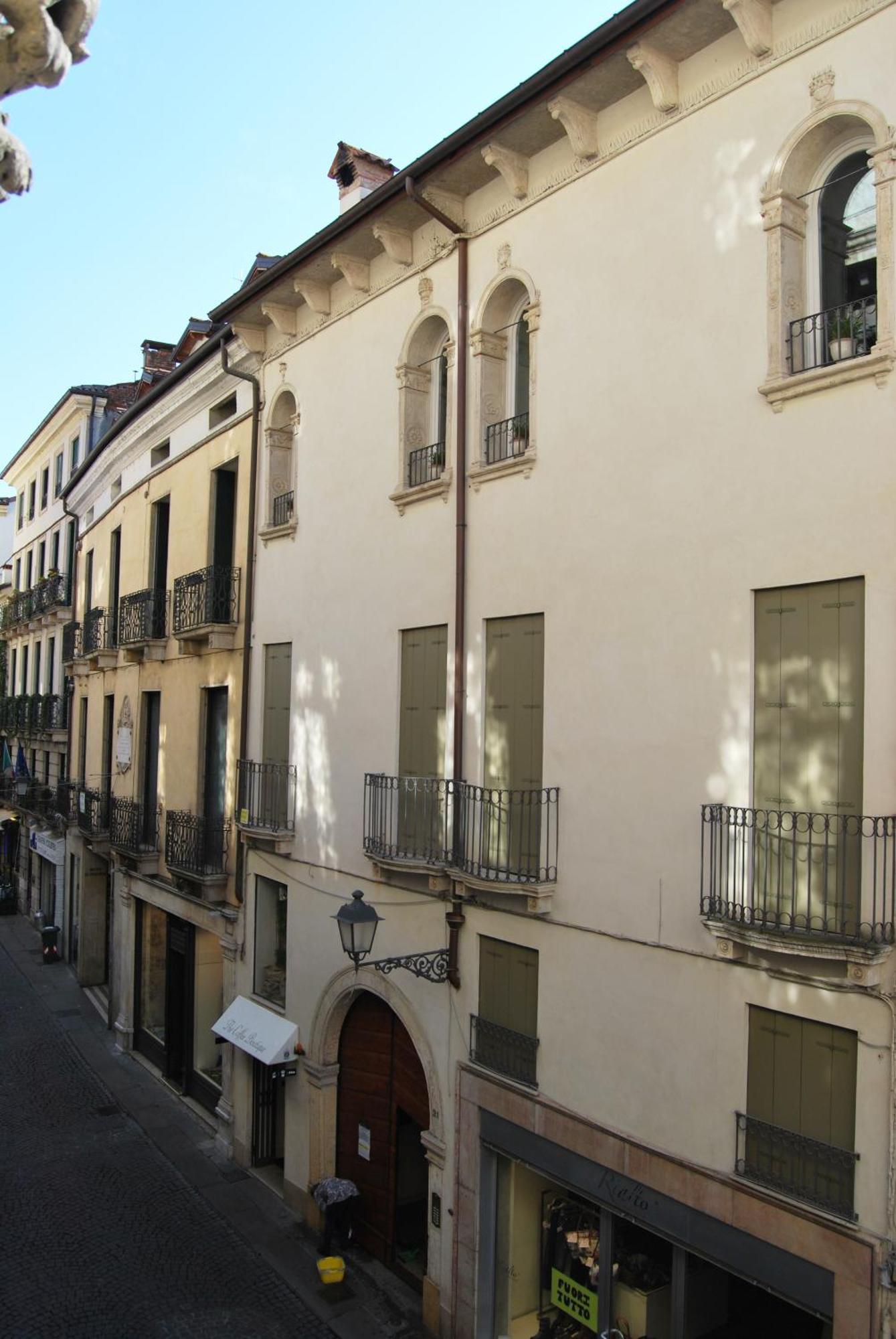 Palazzo Valmarana Braga Apartment Vicenza Room photo