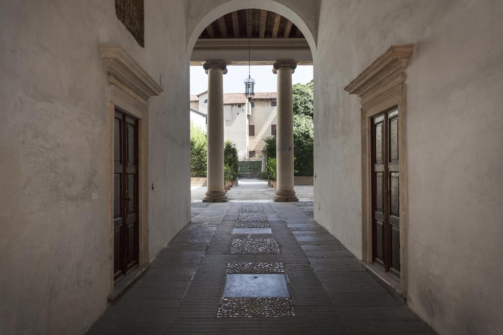 Palazzo Valmarana Braga Apartment Vicenza Exterior photo